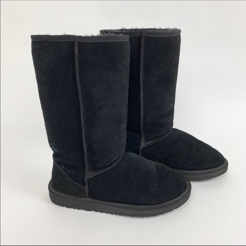 UGG Classic Tall Black Boots 5815 sz 9 - Picture 1 of 8